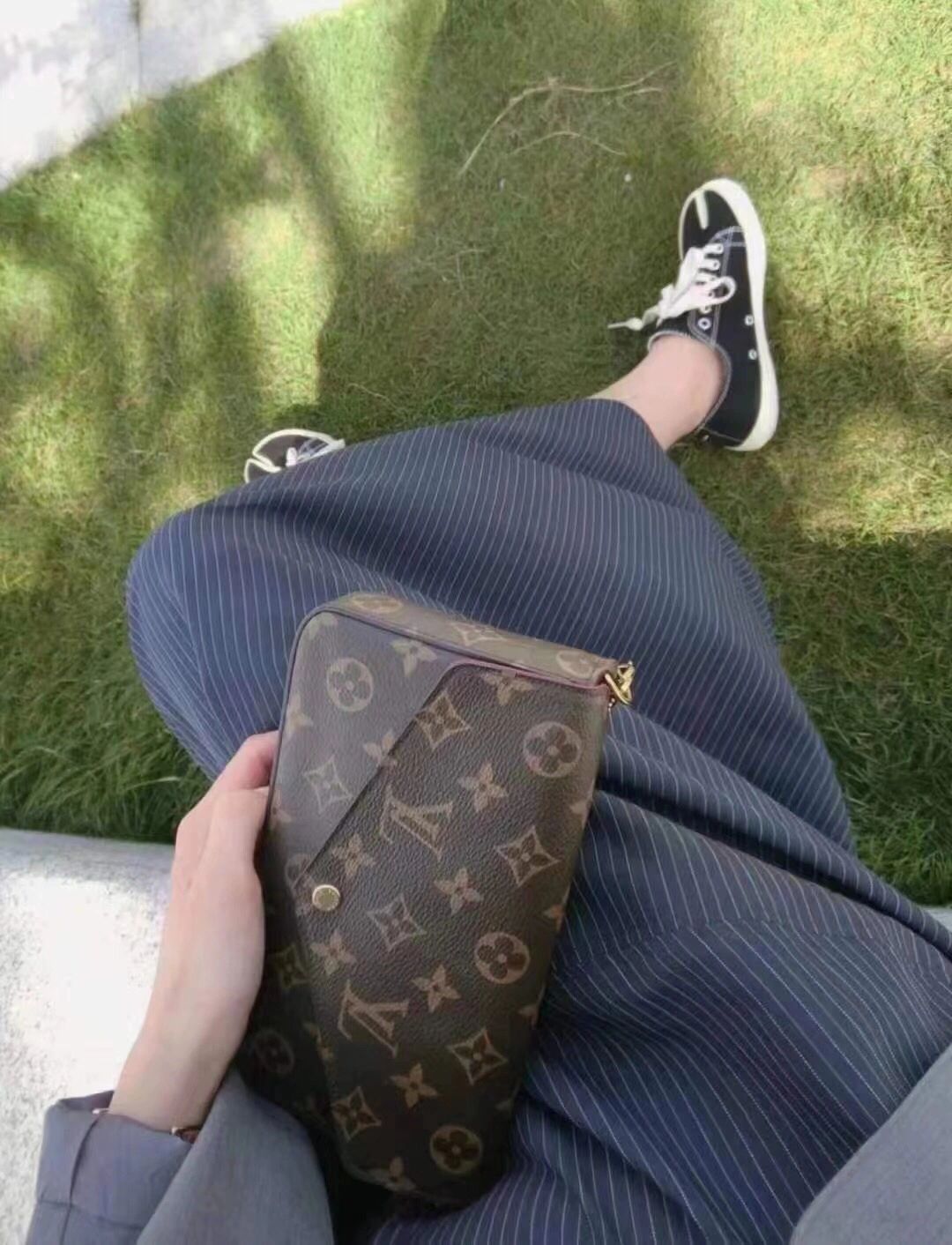 4LV女包奢饰品礼物收到礼物( 多用途卡位)-喵神素材库