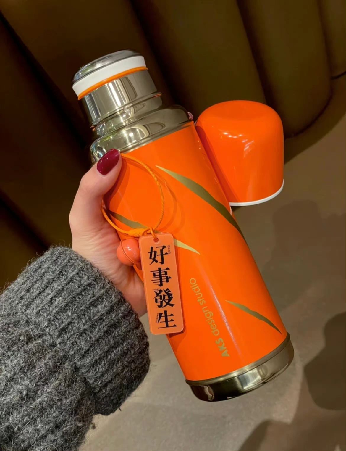 手美甲保温杯礼物收到礼物(刚恋爱有你是我的福气恋爱一个月有你我是真服气” ​​​ )-喵神素材库