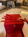 奢饰品，礼物( 任何伸手要来的安全感毫无意义)-喵神素材库