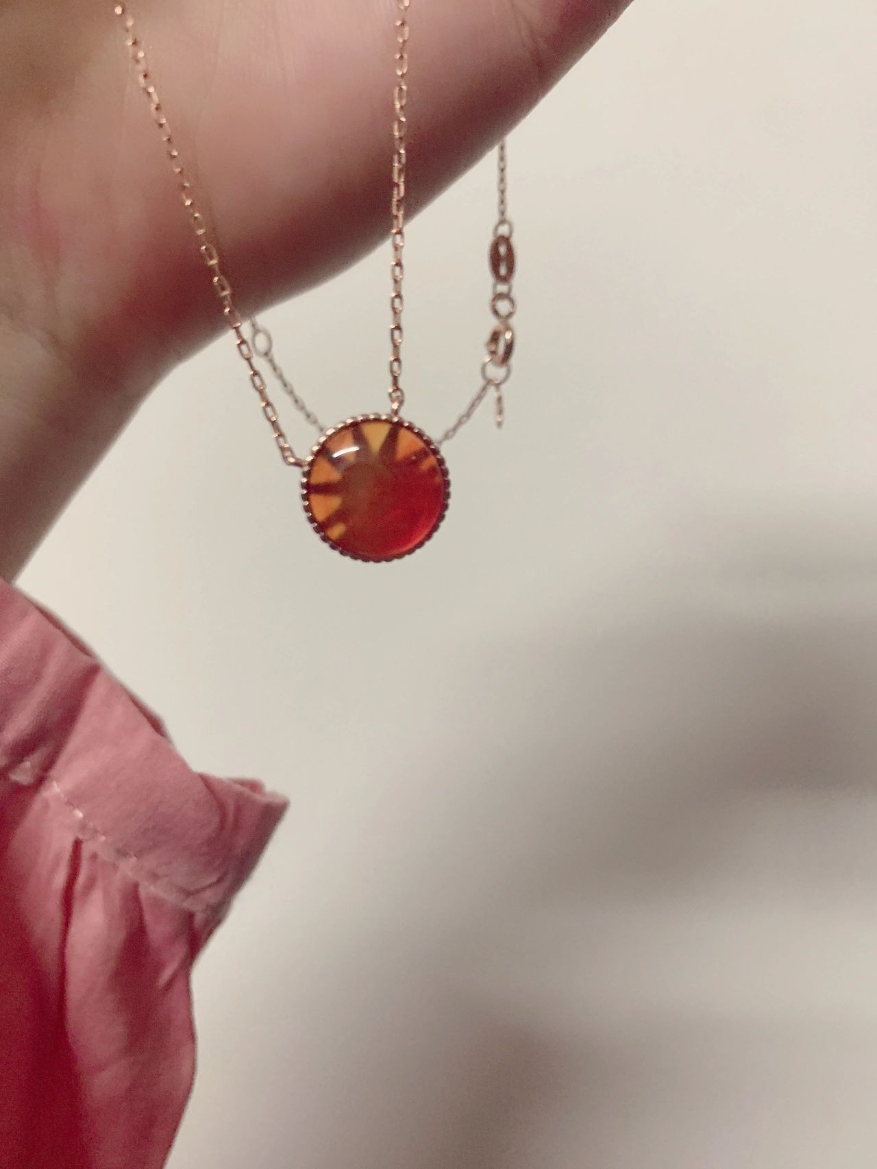 美女穿搭项链礼物(太阳落下 落日余晖)-喵神素材库