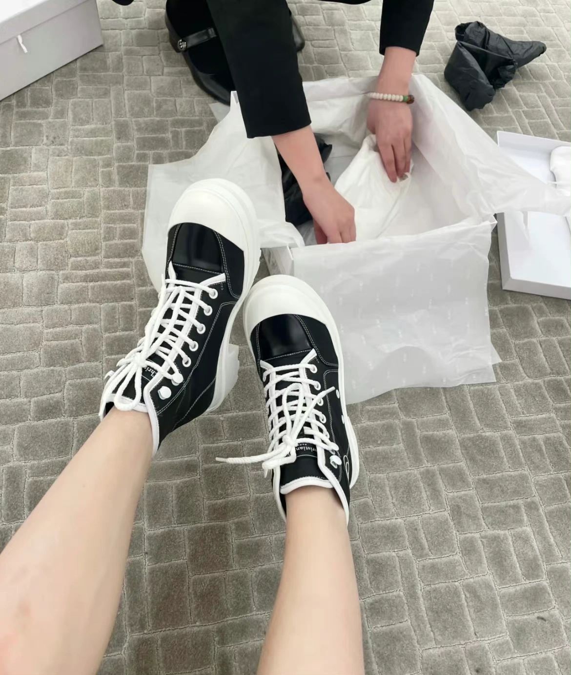 腿长腿鞋礼物购物(出门不是必须男生买单)-喵神素材库