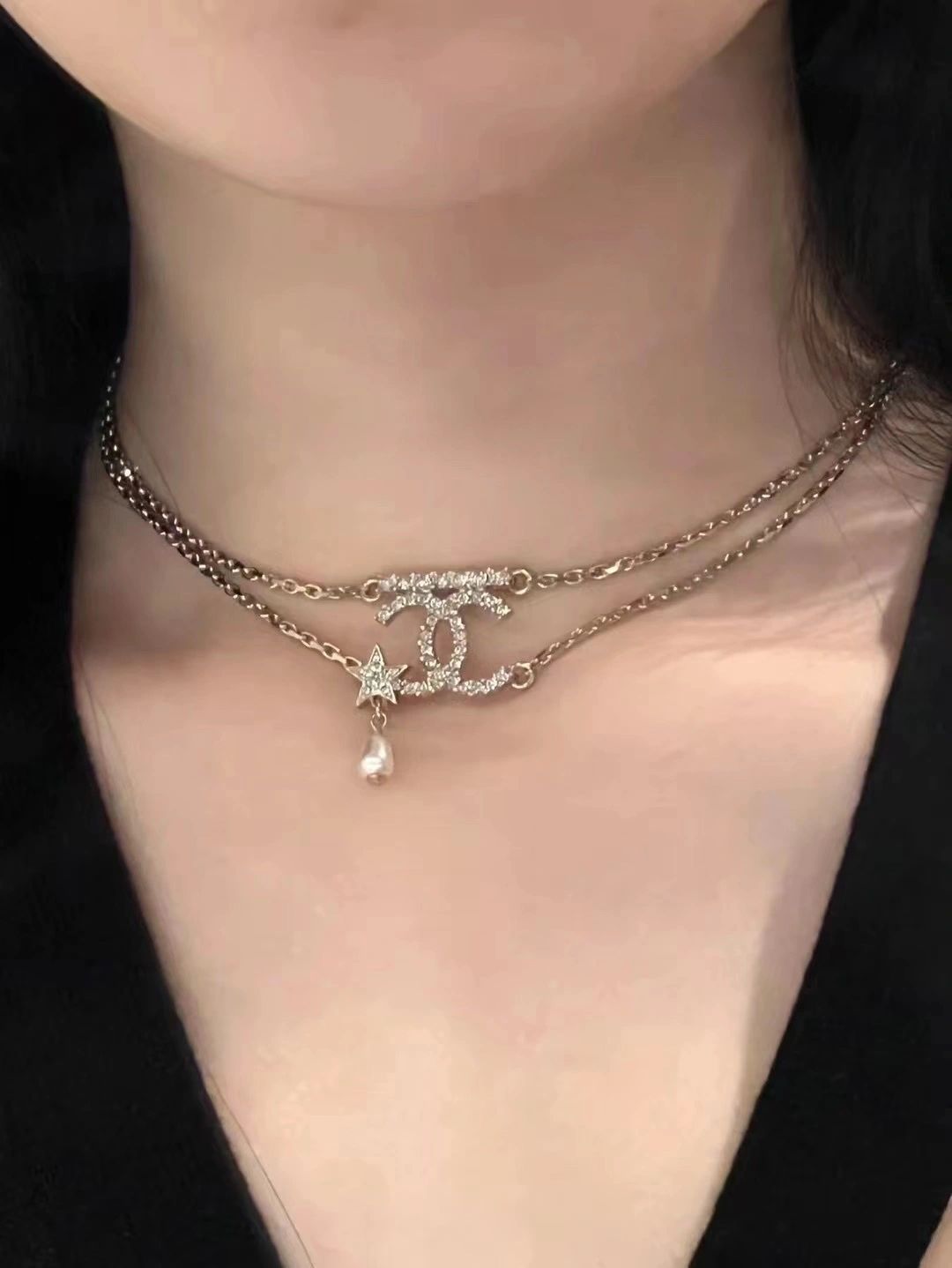 3奢侈品购物收到礼物珠宝香奈儿项链(我吹你吹过的晚风 这算不算相拥)-喵神素材库