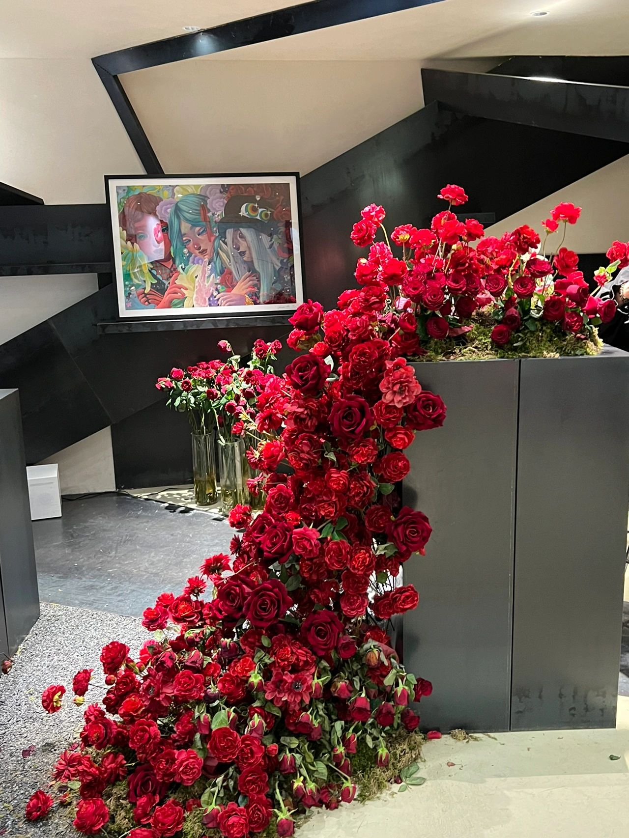 4杭州homegallery鲜花花束美女穿搭身材看展参观学习(也许世界上也有五千朵和你一模一样的花 ， 但只要你是独一无二的玫瑰。)-喵神素材库