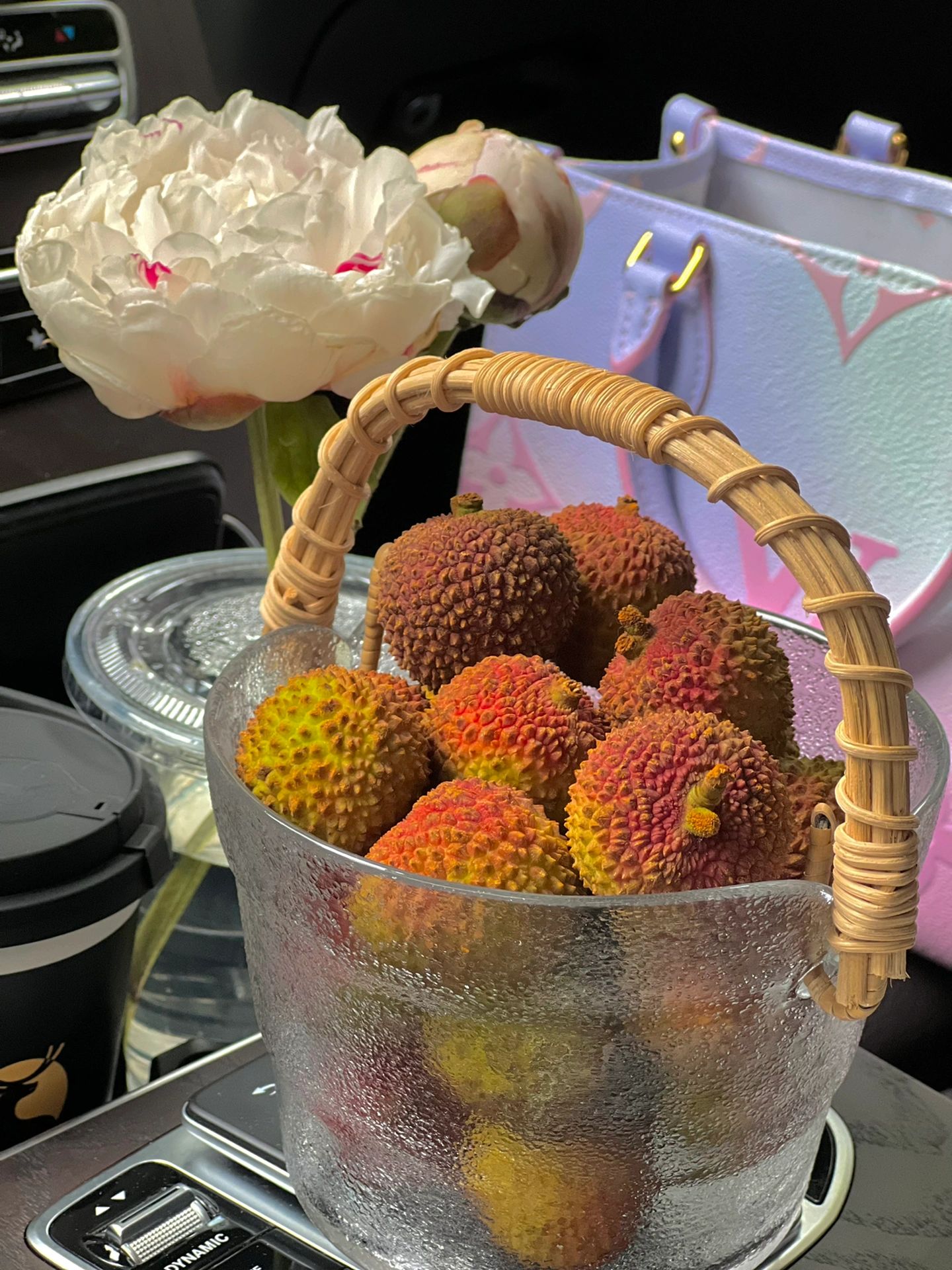 荔枝鲜花礼物(一骑红尘妃子笑)-喵神素材库