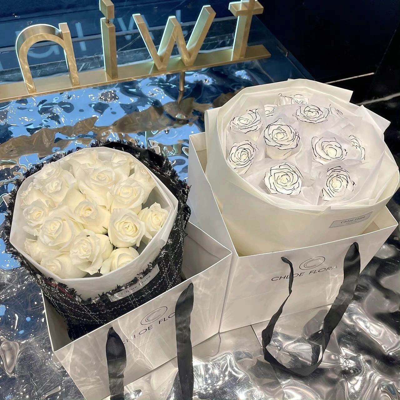 鲜花花束母亲节礼物(的人,知道你的人品,疼你的人,在乎你的情绪,那些不懂你不疼你的人,即使再多也无意义。 )-喵神素材库