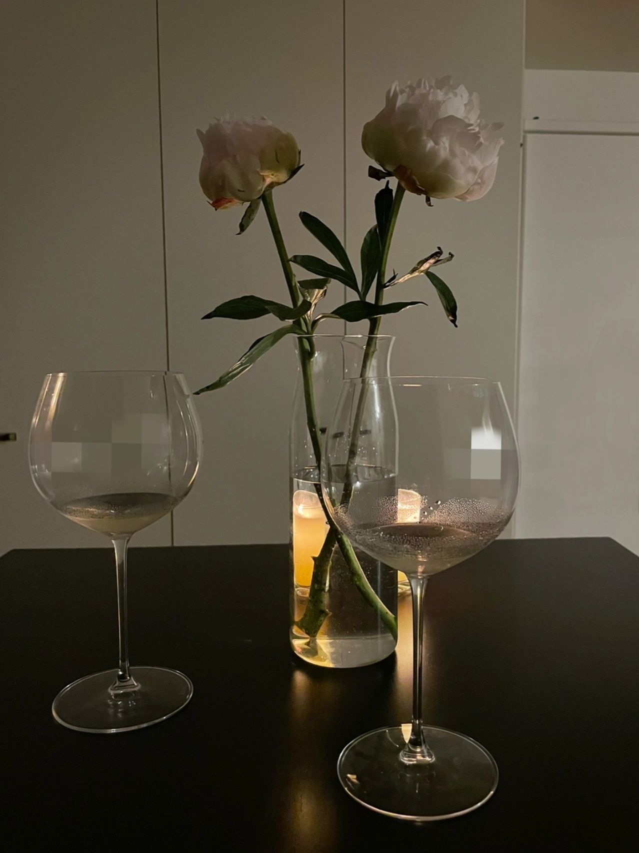 鲜花插花喝酒白葡萄酒(和妈妈一起)-喵神素材库