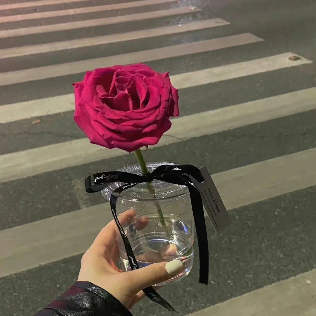 鲜花美甲玫瑰花(时间忘掉的人，是经不起再见面的” )-喵神素材库