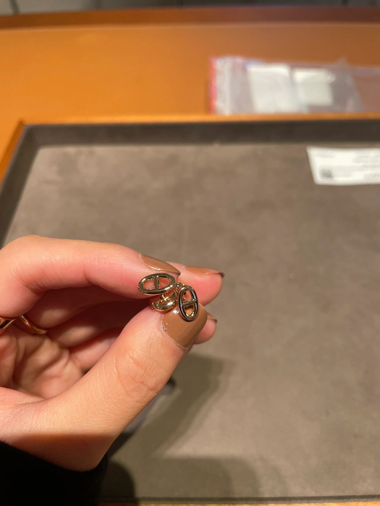 3奢侈品餐具餐勺手链耳钉首饰购物配货(疫情中的小確幸)-喵神素材库