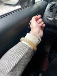 手镯翡翠玉石手镯(这条冰黄色籽料收到挺久了，这周才拿出来戴，腕间仿佛流转着温暖的桂花香气)-喵神素材库