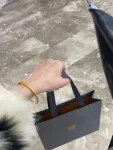 2周大福传承黄金手镯手(心心念念的周大福传承get！)-喵神素材库