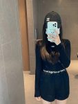 美女穿搭身材自拍手机(对镜自拍  )-喵神素材库