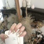 3奢饰品香奈儿粉饼美甲手( 好像不太方便了呢)-喵神素材库