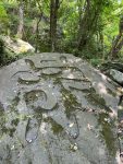 风景摄影拍照旅游手串(看到山上都有木棍顶着石头是啥意思？)-喵神素材库