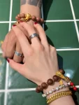 手串戒指饰品穿搭(留人间多少爱 迎浮世千重变和有情人 做快乐事 别问是劫是缘)-喵神素材库
