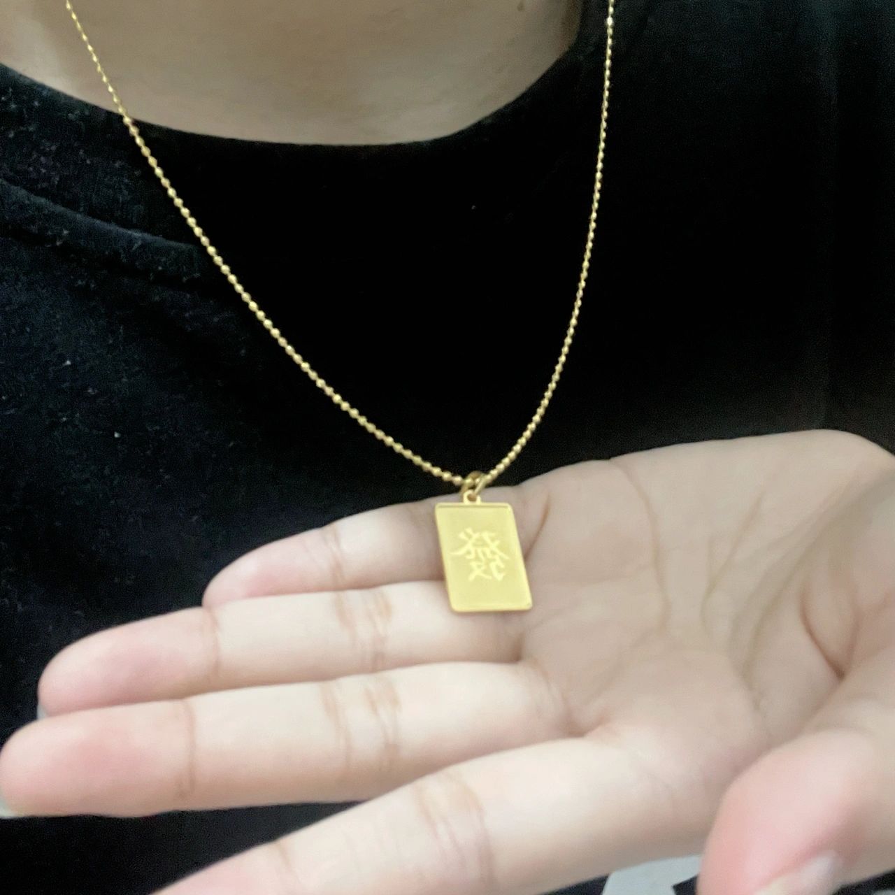 手黄金项链(没有什么比黄金让我更开心的)-喵神素材库