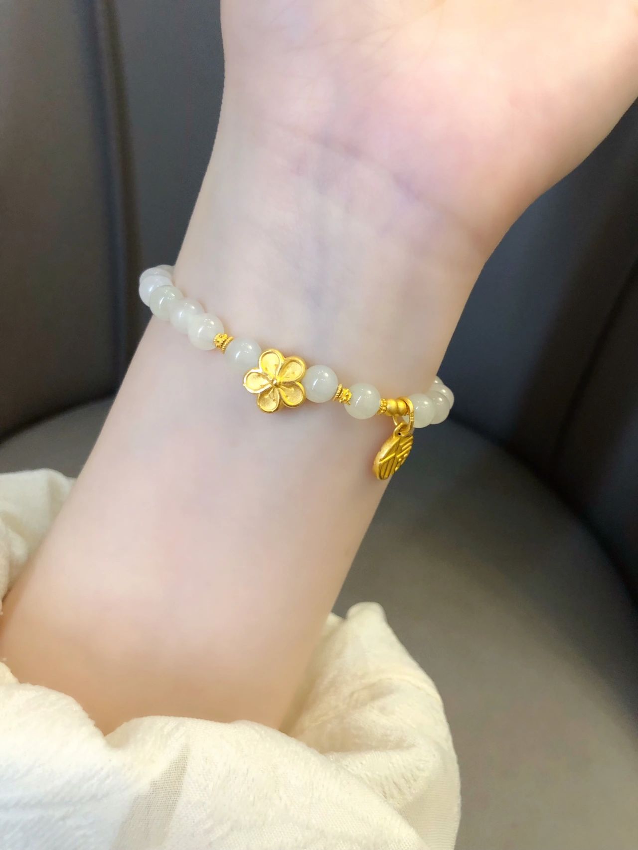 手链黄金手链饰品(我认为很火爆的手链)-喵神素材库