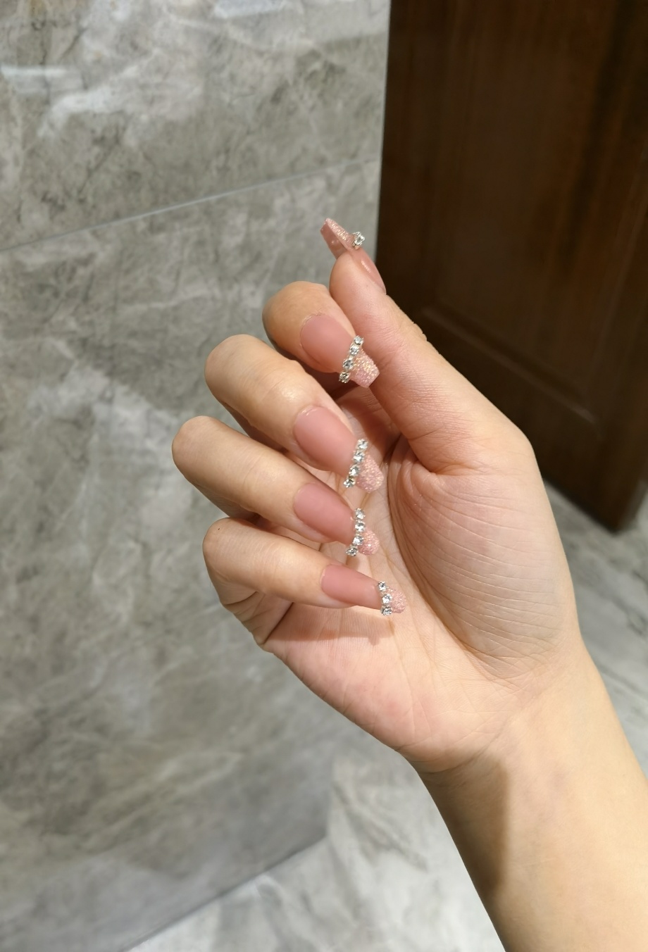 美甲手日常(最近这个天基本上是不想出门了 再加上做一幅满意的甲片美甲一下午的时间差不多就没了)-喵神素材库