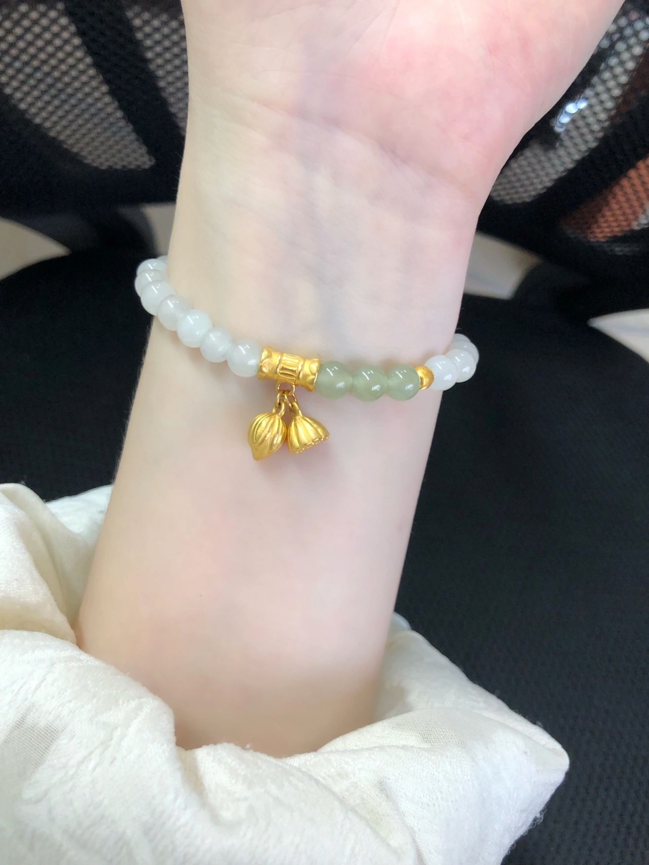 和田玉手串手链黄金礼物(温柔细腻的和田玉)-喵神素材库