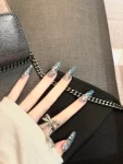 美甲戒指手控(人鱼姐美甲 超级闪～blingbling银色小亮片+蓝色小亮片（渐变） )-喵神素材库
