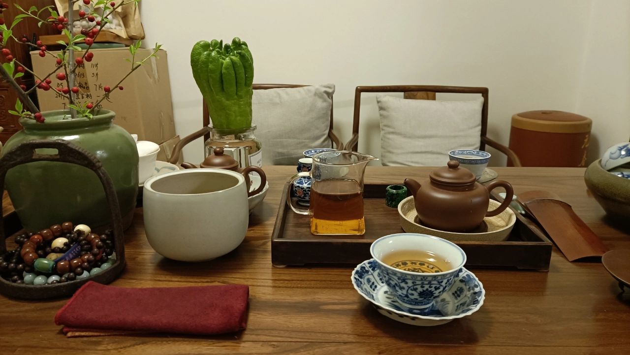 喝茶茶具茶器茶室茶生活佛手(佛手寓意着有福之手、智慧和力量，象征着吉祥、勇气、……。今天养个佛手供于茶桌上，希望边喝茶边闻香)-喵神素材库